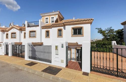 Alhaurin el Grande Villa | Alhaurín Villa with Terrace