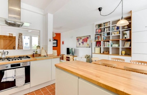Seafront Cottage | Alice Cottage By The Sea
