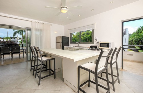 La Iglesia Apartment | Aligio Aparthotel Beachfront