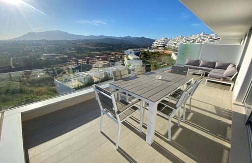 New Golden Mile Apartment | ALL COMFORT, SUPERB VIEW, large TERRACE Los Flamingos Ideal families