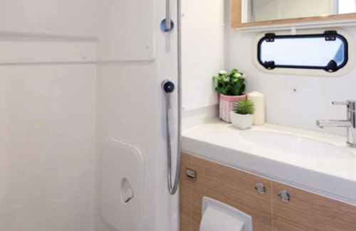 Horsepath Boat Rental | All Inclusive Yacht Charter: Destiny Unbound