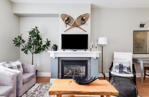 Calabogie House | All Season Ski in Out Chalets at Calabogie Peaks