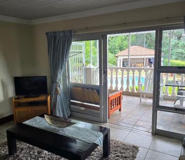Moreleta Park Bed & Breakfast | All Seasons Boutique Hotel - Own Water - Own Electricity