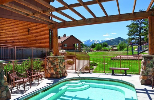 Estes Park Resort | All the comforts of home!