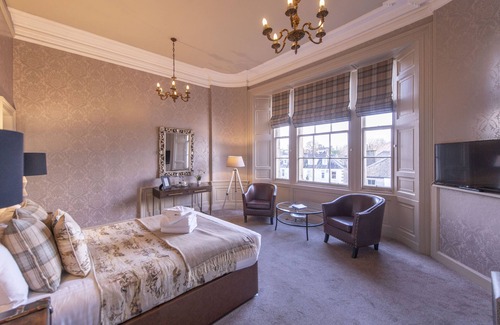 Stirling Hotel | Allan Park