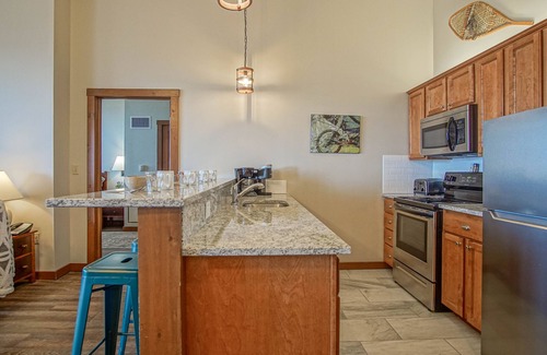 Snowshoe Condo | Allegheny Springs 440: Slope Side, Views Of The Slope 2 Bedroom Plus Den 2 Bath