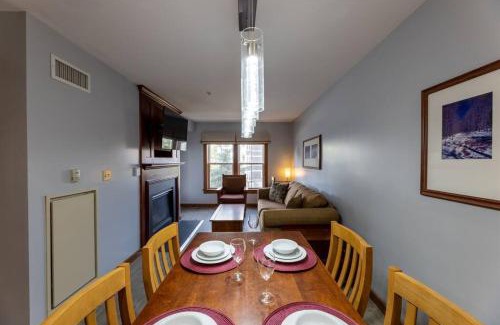 Snowshoe Apartment | Allegheny241Hot/Tub/Pool,Ski In/Out,Village