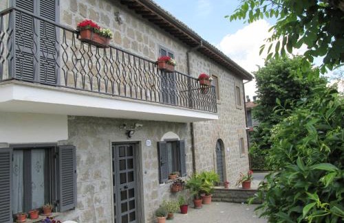 Montefiascone House | Alloggio Turistico La Balocca