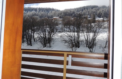 Allos Apartment | ALLOS Le Seignus - direct access to the slopes - 6/8 pers. with mezzanine