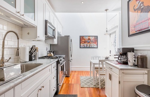 Nob Hill Condo | Alluring Nob Hill