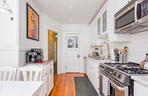 Nob Hill Condo | Alluring Nob Hill