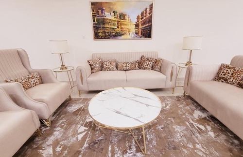Blue Area Apartment | ALM Luxe serviced apartments