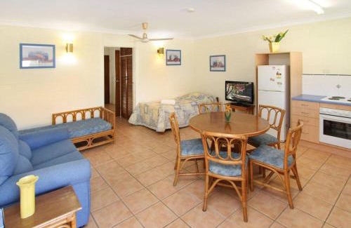 Arcadia Apartment | Alma Bay Holiday Unit 1