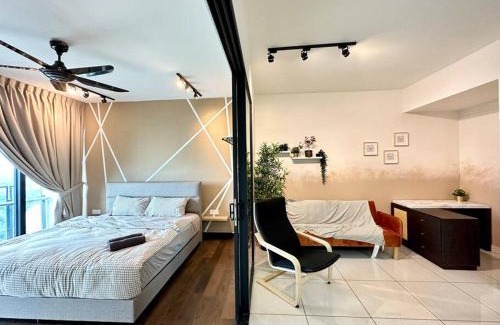 Nusajaya Apartment | Almas 2Pax Warm Studio 100mbps Netflix By STAY