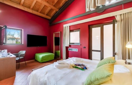 San Benedetto di Lugana House | Almavite Wine Resort with Pool