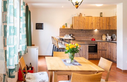 Abtenau Cabin | Almhaus Alpenrose Postalm