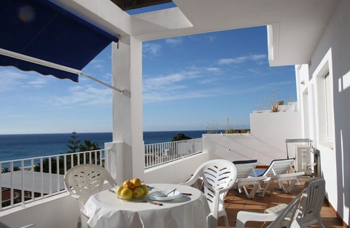 Ventanicas-El Cantal Apartment | Almost on beach front, pool Marvellous sea views, ideal for families, quiet area