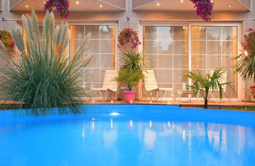 Centar Apartment | Aloha Apartments with pool