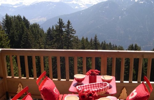 Bisanne 1500 Apartment | Alpages de Bisanne, Luxuary apartment with magnificient view of the surrounding mountains, heated indoor swimming-pool.