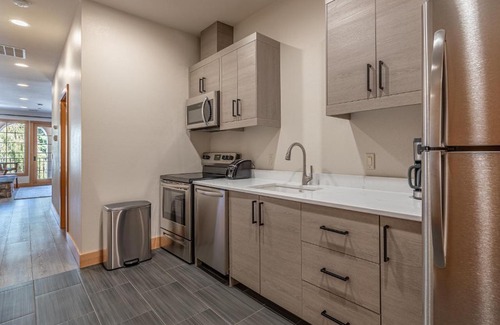 Leavenworth Apartment | Alpen Dorf Pension