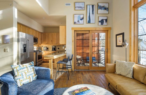 Downtown Steamboat Springs House | Alpen Glow Row House 5 | Air Conditioning | Downtown Steamboat