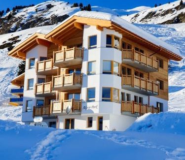 Riederalp Apartment | Alpen-Park 2. Stock Ost