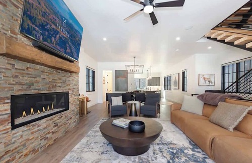 Winter Park Ski Chalet | Alpenglow Retreat | Riverfront Downtown HotTub