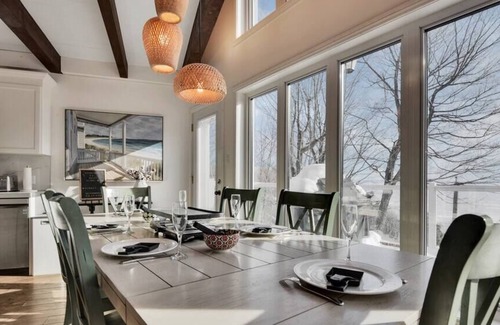 Baie-St-Paul Ski Chalet | Alpha-M | Vue sur le fleuve | Spa