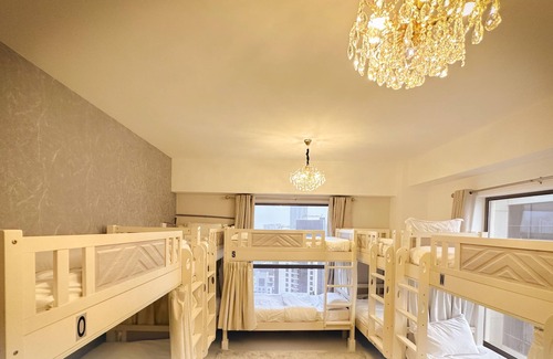 Dubai Marina Cabin | Alphatel Beach Hostel JBR - Jumeirah Beach