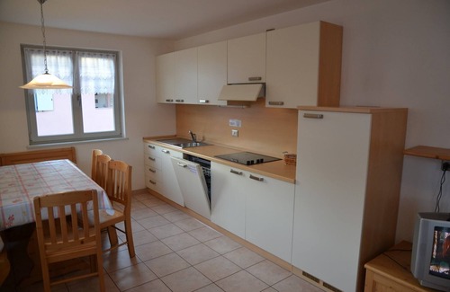 Cavalese Apartment | Alpine Comfort Stay, Cavalese