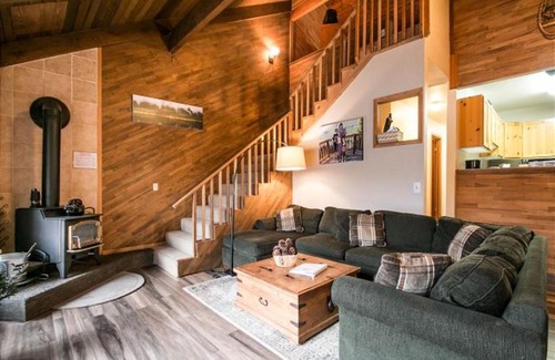 Leavenworth House | Alpine Lake Escape on Fish Lake