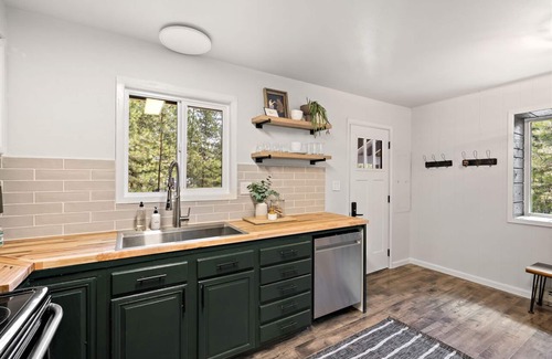 McCall Cabin | Alpine Nine - Modern, cozy cabin in the woods close to town