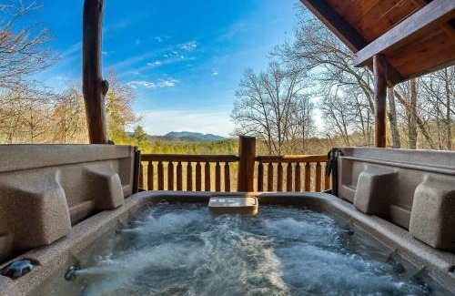 Sevierville House | Alpine Splendor Family Game Room Views Hot Tub