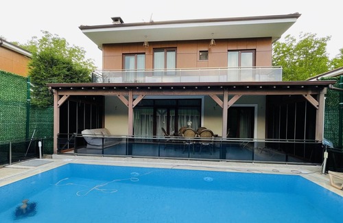 Sapanca Villa | Alriyan Villas