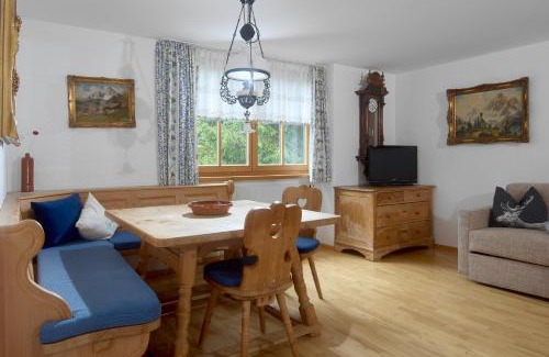 Gaschurn Apartment | Alt Montafon Hotel Appartements by Pferd auf Wolke