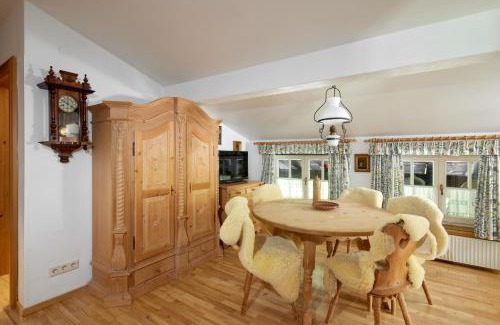 Gaschurn Apartment | Alt Montafon Hotel Appartements by Pferd auf Wolke