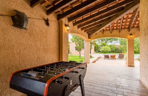 Althen-des-Paluds Villa | Alt01-belle Villa Provençale Avec Climatisation et Piscine Wifi Ping-pong