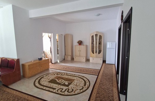 Piatra Neamt House | Altan's Gold– Perfect for Family & Friends