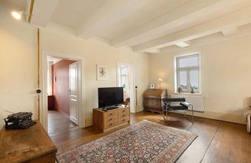 Huttenrode Apartment | Altes Pfarrhaus - Wohnung Farbwelt