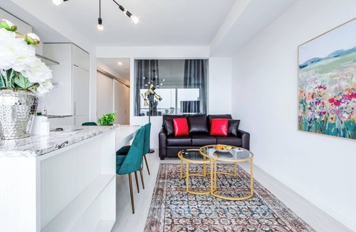 Bloor-Yorkville Apartment | Altitude Suites on Yonge