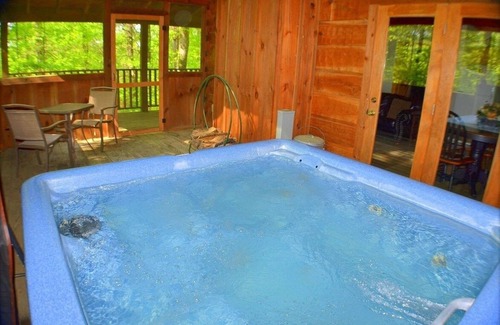 Pigeon Forge Cabin | Always Misbehavin 1 Bedroom Cabin by RedAwning