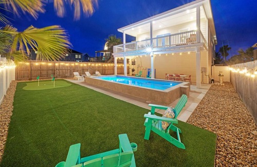 Leeward Sands House | Always Sunny, Putting Green, Pool