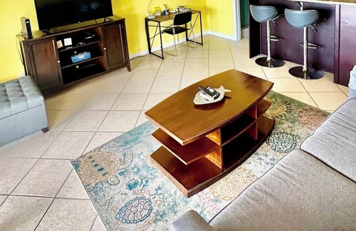 Red Hook Condo | Amazing View: 1 Bed/1 Bath Villa on Red Hook strip