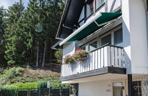 Eslohe House | Am Wald Modern retreat
