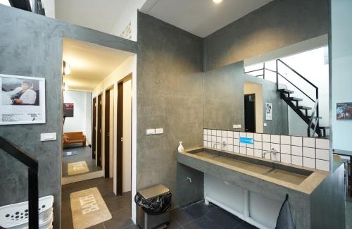 Cherngtalay Hostel | Amahostel