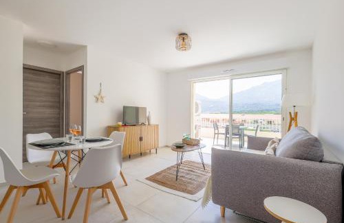 Marine de Saint Ambroggio Apartment | Amandula - Appt climatisé vue mer
