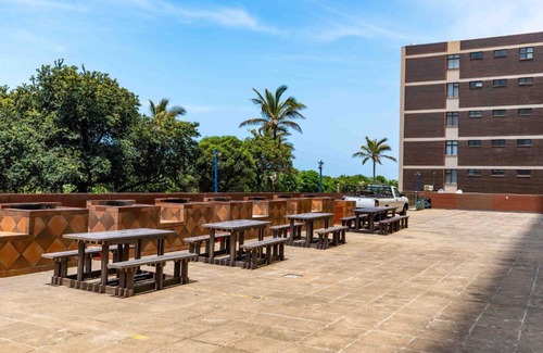 Kingsborough Apartment | Amanzi402 Oceanview Retreat