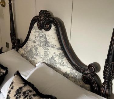 Newington House | AmarAgua Guest house