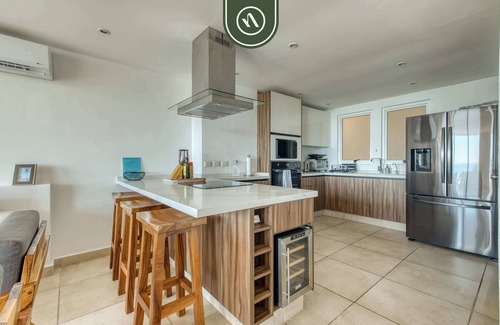 Brisas del Marques Apartment | Amazing 3 BR Penthouse with Beachclub