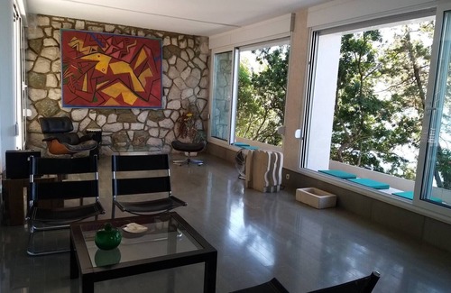 Povlja House | Amazing 4-room house next to the sea, free parking